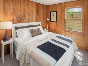 5106 47th Avenue NE, Seattle WA 98105