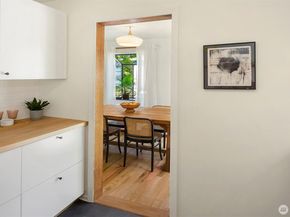 5106 47th Avenue NE, Seattle WA 98105