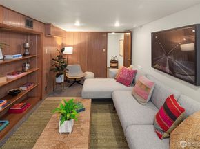 5106 47th Avenue NE, Seattle WA 98105