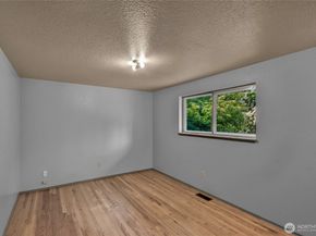 35745 26th Avenue S, Federal Way WA 98003