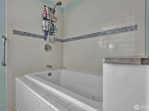 35745 26th Avenue S, Federal Way WA 98003