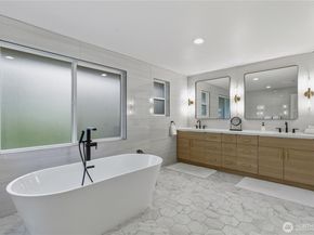 2641 271st Avenue SE, Issaquah WA 98029