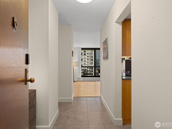 2100 3rd Avenue 1005, Seattle WA 98121