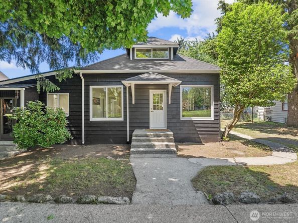 505 Burnett Avenue S, Renton WA 98057