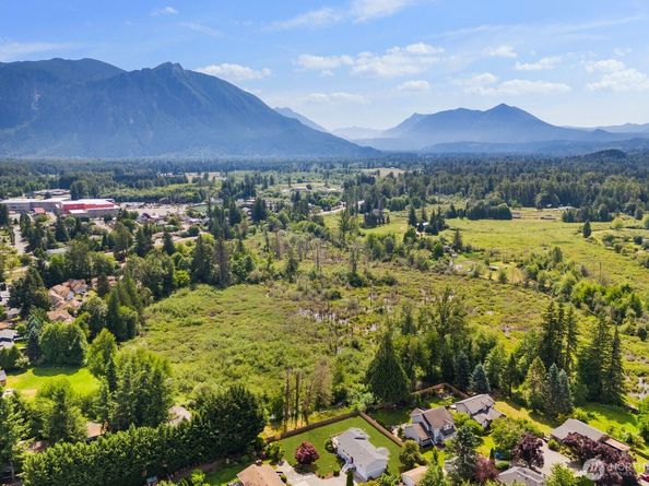38505 SE 86th Place, Snoqualmie WA 98065