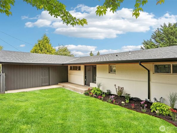 1318 Lake Washington Boulevard S, Seattle WA 98144