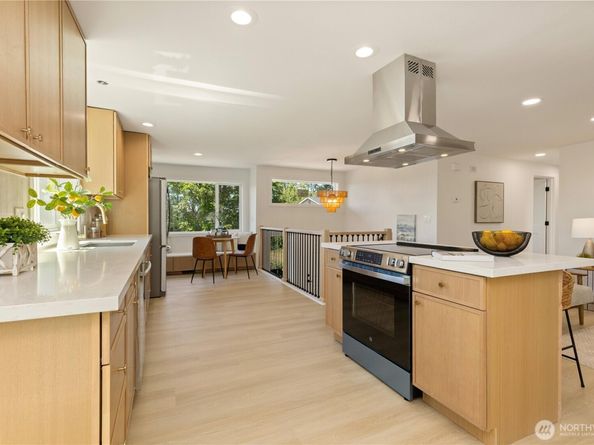 5134 S Wallace Street, Seattle WA 98178