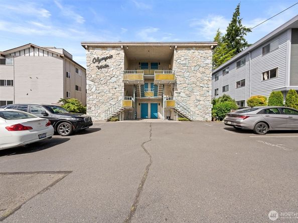 11515 Greenwood Avenue N H, Seattle WA 98133