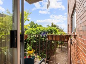 2619 Rucker Avenue 2, Everett WA 98201