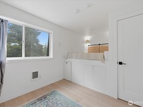 4426 176th Street SW J2, Lynnwood WA 98037
