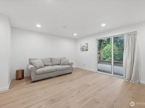 4426 176th Street SW J2, Lynnwood WA 98037