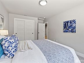 12048 SE May Creek Park Drive, Newcastle WA 98056