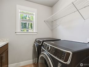 12048 SE May Creek Park Drive, Newcastle WA 98056