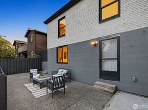 8216 Interlake Avenue N, Seattle WA 98103