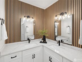 2105 Westlake Avenue N 201, Seattle WA 98109