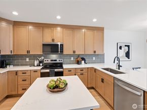 2105 Westlake Avenue N 201, Seattle WA 98109