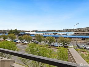 2105 Westlake Avenue N 201, Seattle WA 98109
