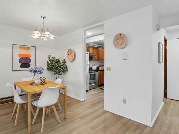 12517 SE 30th Street, Bellevue WA 98005
