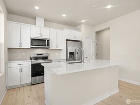 31808 Myrtle #34 Street, Carnation WA 98014