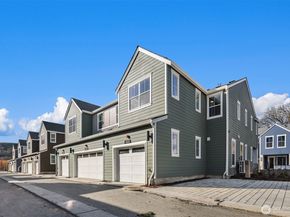 31808 Myrtle #34 Street, Carnation WA 98014