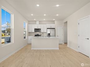 31808 Myrtle #34 Street, Carnation WA 98014