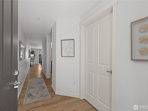 11920 98th Avenue NE 211, Kirkland WA 98034