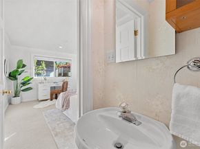 6006 128th Avenue NE, Kirkland WA 98033