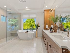 6006 128th Avenue NE, Kirkland WA 98033