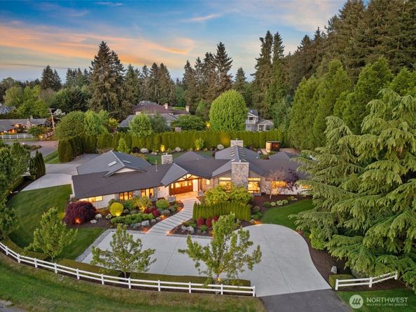 6006 128th Avenue NE, Kirkland WA 98033