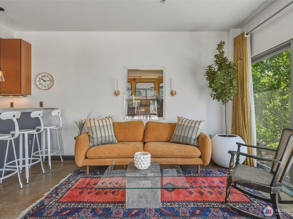 1414 12th Ave 218, Seattle WA 98122