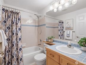 10909 Avondale Road NE T177, Redmond WA 98052