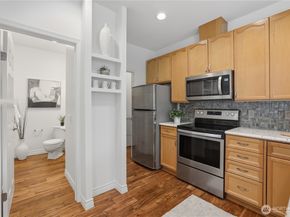 10909 Avondale Road NE T177, Redmond WA 98052