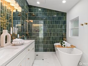 7435 S 118th Place, Seattle WA 98178