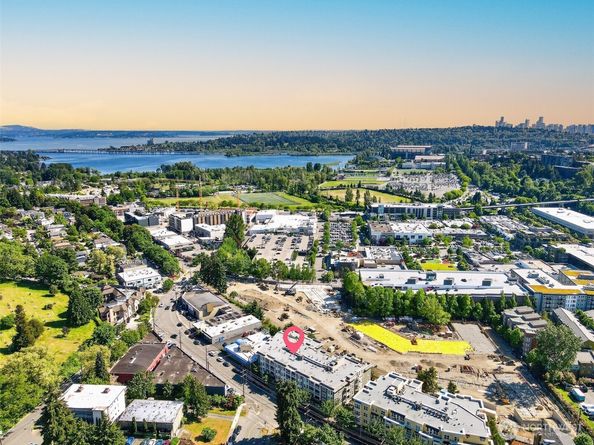 2901 NE Blakeley St 522, Seattle WA 98105