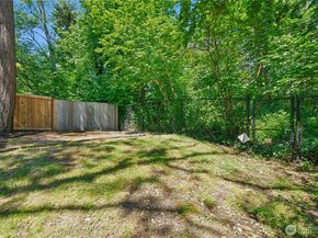 7814 NE 135th Place, Kirkland WA 98034