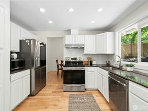 7814 NE 135th Place, Kirkland WA 98034