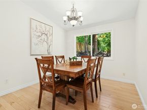 7814 NE 135th Place, Kirkland WA 98034