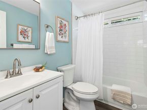 7814 NE 135th Place, Kirkland WA 98034