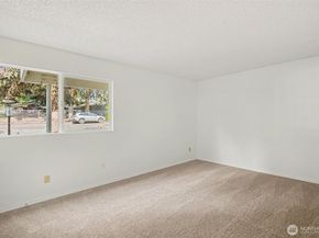 14148 74th Place NE A, Kirkland WA 98034