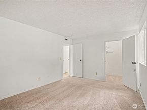 14148 74th Place NE A, Kirkland WA 98034