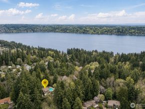 16521 NE 1st Place, Bellevue WA 98008