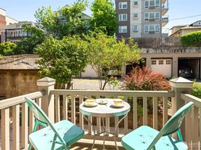 214 13th Avenue E 3, Seattle WA 98102