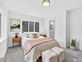 221 NE 185th Street A, Shoreline WA 98155