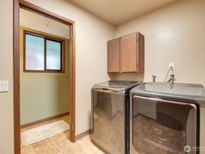 12826 NE 184th Court, Bothell WA 98011