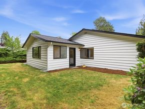 1003 111th Place SE, Bellevue WA 98004