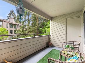 15123 Sunwood Boulevard GG21, Tukwila WA 98188