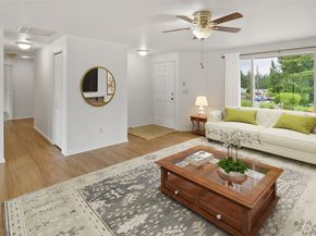 20122 32nd Avenue W, Lynnwood WA 98036