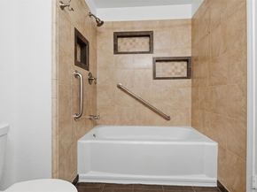 20122 32nd Avenue W, Lynnwood WA 98036