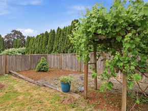 20122 32nd Avenue W, Lynnwood WA 98036
