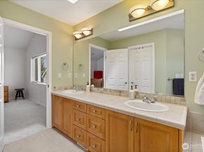 21612 129th Avenue SE, Kent WA 98031